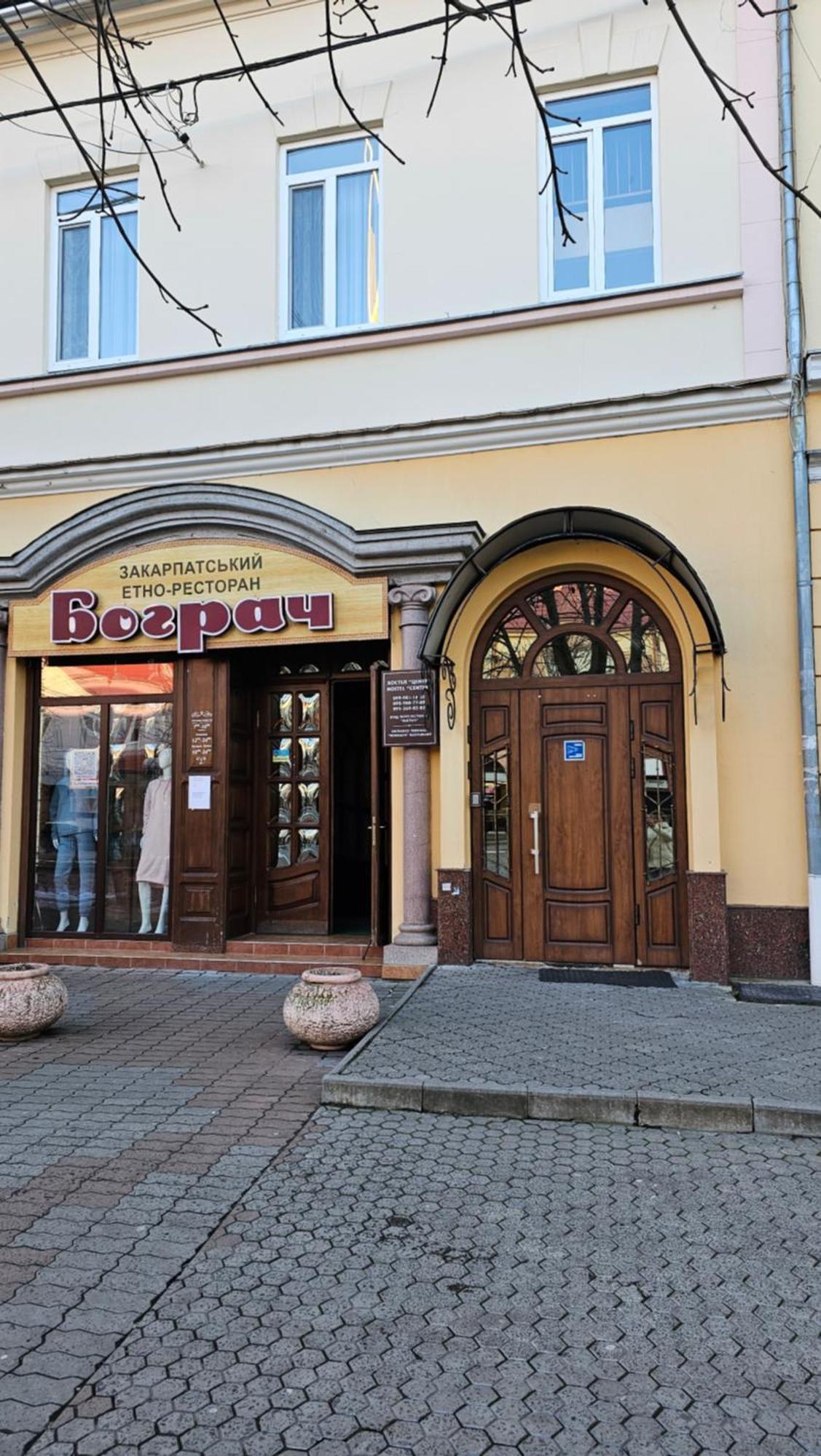Elegant Lux Apartment In Central Square Мукачево Экстерьер фото